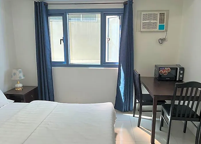 Deream Bay Embassy 4* 마닐라